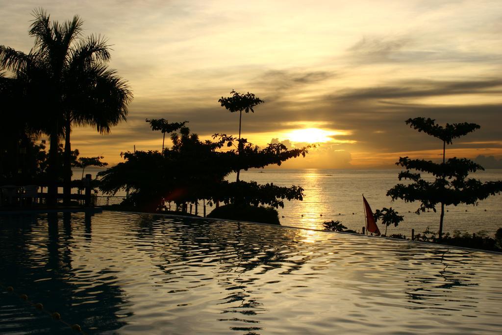 La Mirada Residence , Large 1 Bedroom Condo, Beaches , 3 Pools, Ocean Views, Fast Wifi, Netflix, Breakfast Included Đảo Mactan Ngoại thất bức ảnh