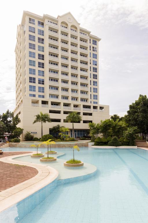 La Mirada Residence , Large 1 Bedroom Condo, Beaches , 3 Pools, Ocean Views, Fast Wifi, Netflix, Breakfast Included Đảo Mactan Ngoại thất bức ảnh